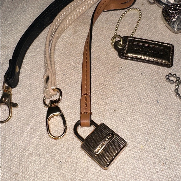 Coach Michael Kors Kipling monkey & others Hang Tags Purse Charms Lot - Picture 13 of 14